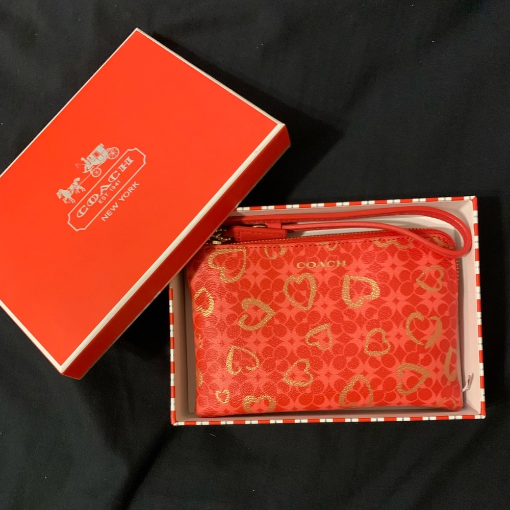 BRAND NEW COACH WRISTLET